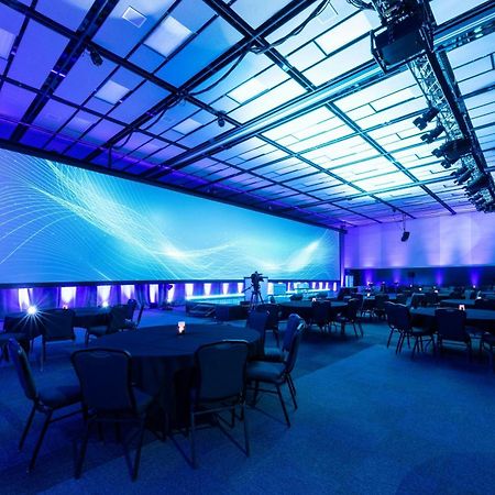 Four Points By Sheraton Levis Convention Centre Εξωτερικό φωτογραφία