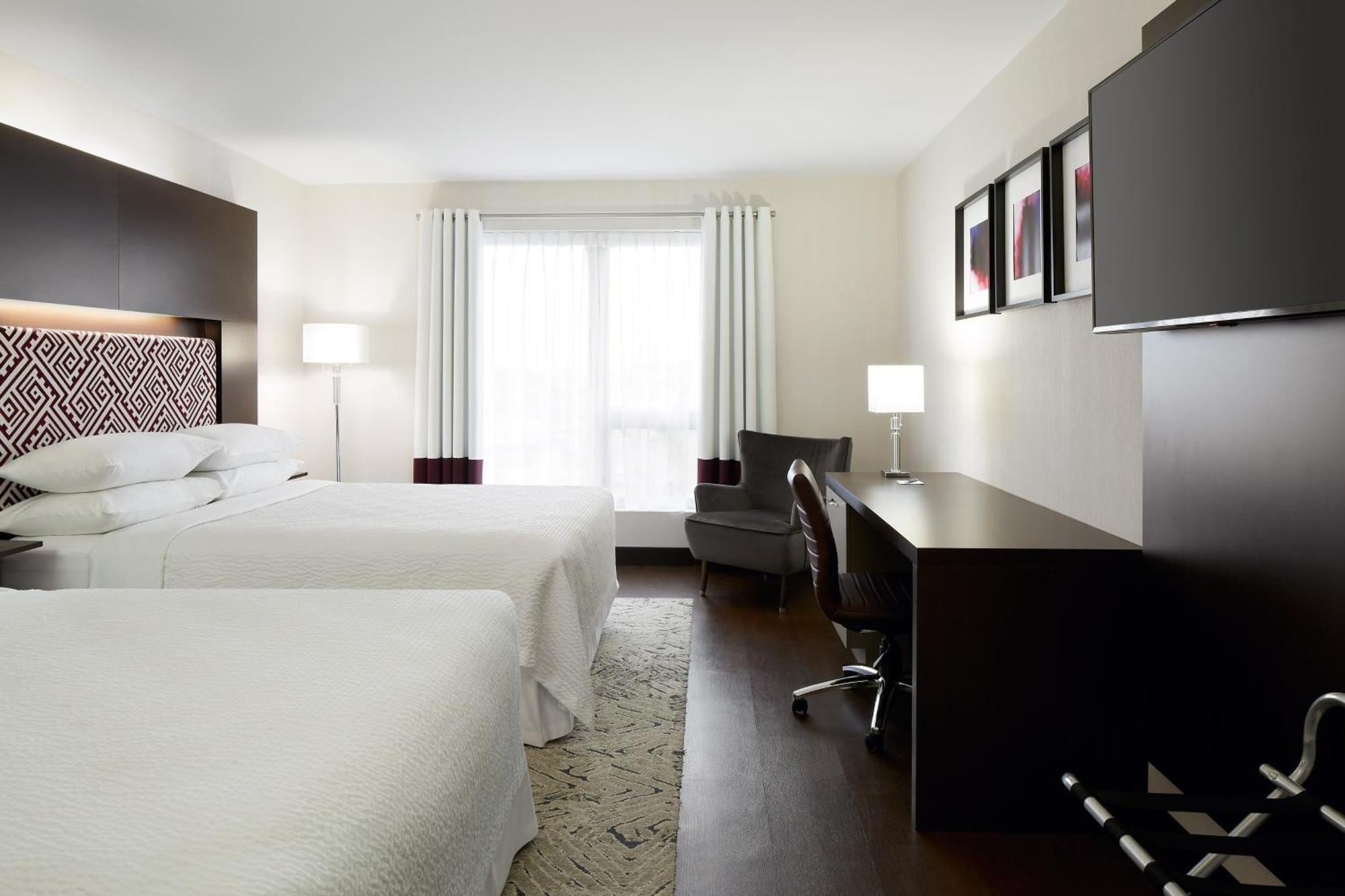 Four Points By Sheraton Levis Convention Centre Εξωτερικό φωτογραφία