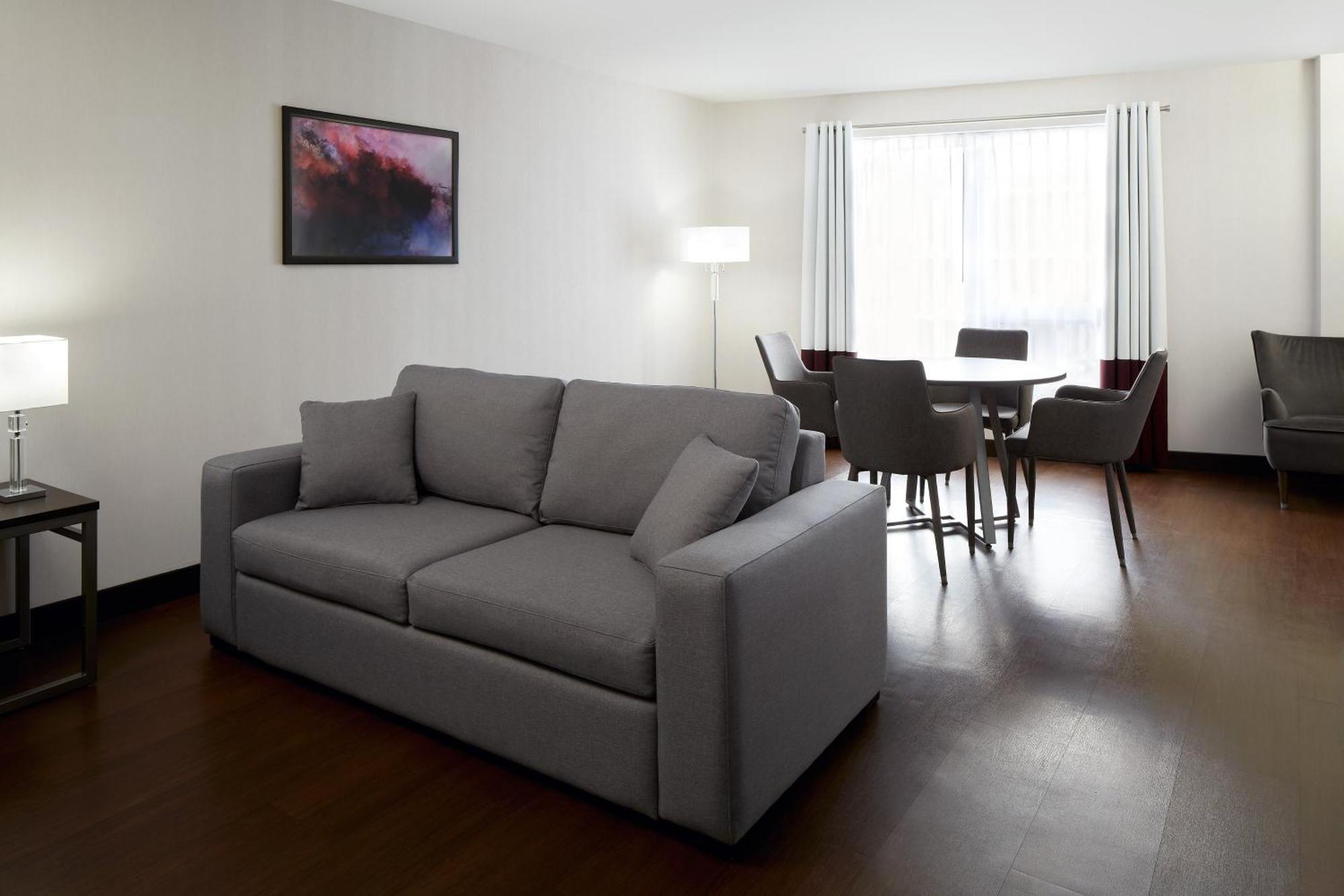 Four Points By Sheraton Levis Convention Centre Εξωτερικό φωτογραφία